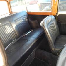 Image 6/15 of Morris Minor 1000 Traveller (1971)