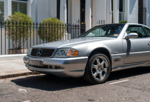 Image 8/33 of Mercedes-Benz SL 600 (2002)