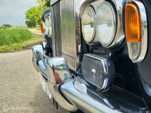 Image 16/50 of Rolls-Royce Silver Shadow I (1974)
