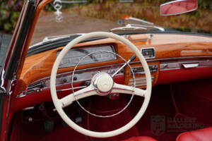 Imagen 31/50 de Mercedes-Benz 220 SE Cabriolet (1960)