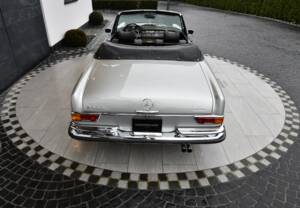 Afbeelding 23/25 van Mercedes-Benz 280 SE 3,5 (1971)