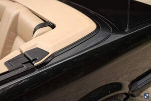 Bild 81/83 von BMW 325i (1990)