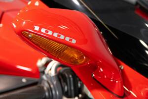 Image 50/50 de MV Agusta DUMMY (2004)