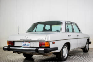 Afbeelding 9/50 van Mercedes-Benz 240 D (1976)