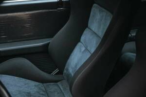 Image 36/50 of Lancia Delta HF Integrale Evoluzione II (1995)