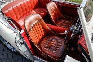 Image 29/32 de Austin-Healey 100/6 (BN4) (1957)