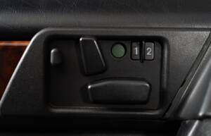 Bild 31/38 von Mercedes-Benz 500 E (1992)