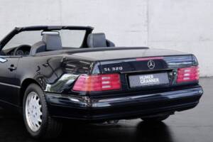 Image 42/46 of Mercedes-Benz SL 320 (1998)