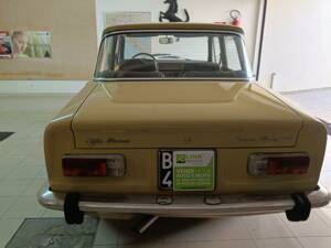 Imagen 26/50 de Alfa Romeo Giulia Nuova Super 1300 (1975)