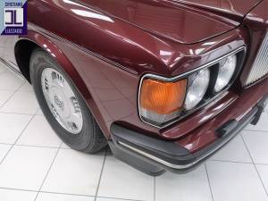 Image 5/50 of Bentley Brooklands (1992)
