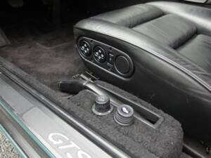 Bild 39/99 von Porsche 928 GTS (1992)