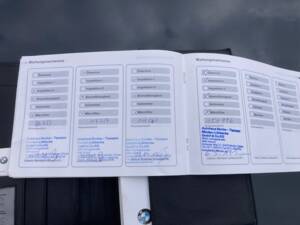 Image 21/27 of BMW M5 (1999)