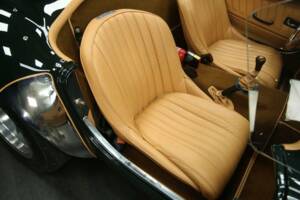 Image 19/30 of AC Cobra Mk IV (1989)