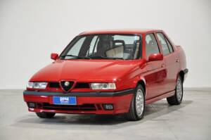 Imagen 3/30 de Alfa Romeo 155  2.0 Q4 4x4 (1992)