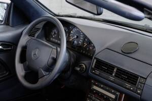 Image 23/46 of Mercedes-Benz SL 320 (1998)