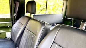 Bild 12/19 von Land Rover 90 (1987)