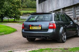 Image 27/50 of Audi RS6 Avant (2003)