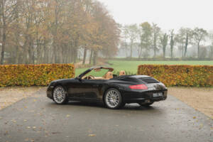 Bild 2/96 von Porsche 911 Carrera 4 (2006)
