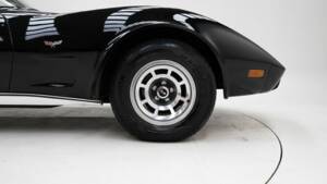 Image 10/15 of Chevrolet Corvette Stingray (1977)