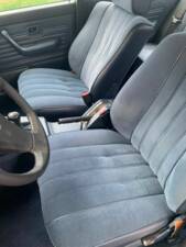 Image 2/8 of BMW 518i (1985)