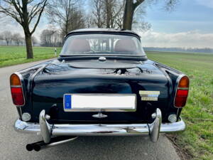 Image 8/25 of Triumph TR 250 (1968)