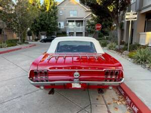 Image 16/50 of Ford Mustang 200 (1968)