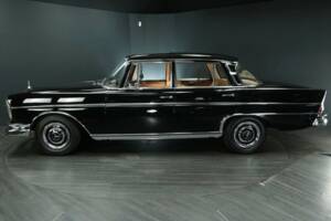 Imagen 3/30 de Mercedes-Benz 300 SE (1961)