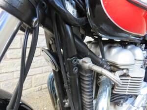 Image 25/39 of Triumph Bonneville T100 (2005)