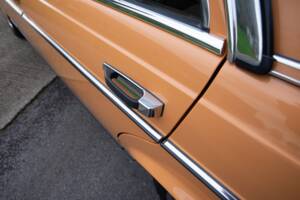 Image 32/32 of Mercedes-Benz 250 (1978)