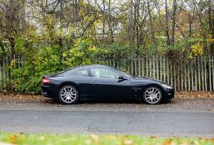 Bild 37/50 von Maserati GranTurismo 4.2 (2008)
