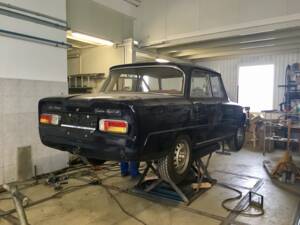 Bild 23/30 von Alfa Romeo Giulia 1.6 Super (1973)