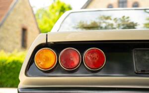 Bild 32/81 von Ferrari 365 GT4 2+2 (1973)