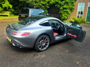 Image 16/25 of Mercedes-AMG GT-S (2015)