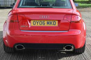Image 15/50 of Audi RS4 (2006)