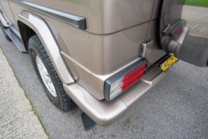 Afbeelding 29/30 van Mercedes-Benz 300 GE (SWB) (1991)