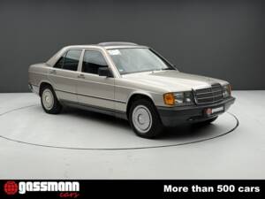 Bild 1/15 von Mercedes-Benz 190 E (1985)