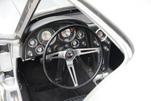 Image 31/50 of Chevrolet Corvette Sting Ray (1963)