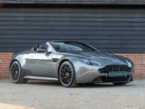 Image 1/53 of Aston Martin V12 Vantage AMR Roadster (2018)