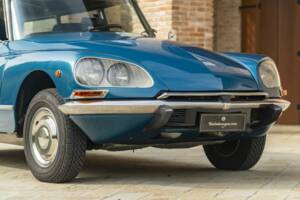 Bild 18/50 von Citroën DS 23 Break (1973)