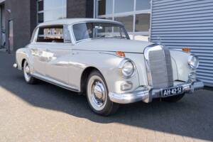 Bild 1/5 von Mercedes-Benz 300 d (1961)