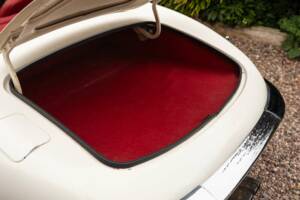 Immagine 47/49 di Jaguar E-Type V12 (1973)