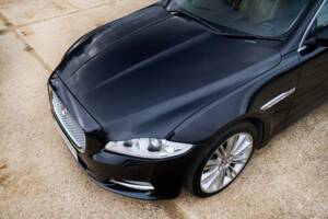 Bild 8/50 von Jaguar XJ 5.0 (2011)