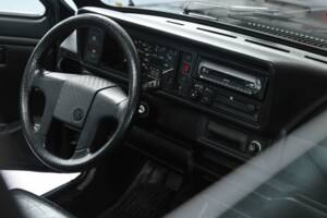 Image 22/36 of Volkswagen Golf Mk I Convertible 1.8 (1993)