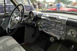 Image 2/8 of Buick Super (1950)