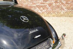Image 14/50 of Mercedes-Benz 300 S (1953)