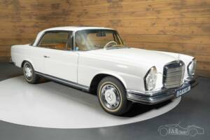 Bild 3/19 von Mercedes-Benz 280 SE (1973)