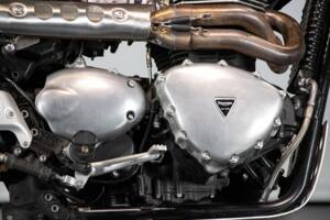 Image 37/50 of Triumph DUMMY (2014)