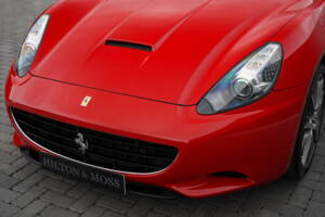 Image 34/50 of Ferrari California (2010)