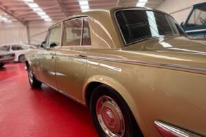 Image 10/23 of Rolls-Royce Silver Shadow I (1975)