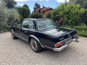 Image 8/26 de Mercedes-Benz 280 SL (1968)